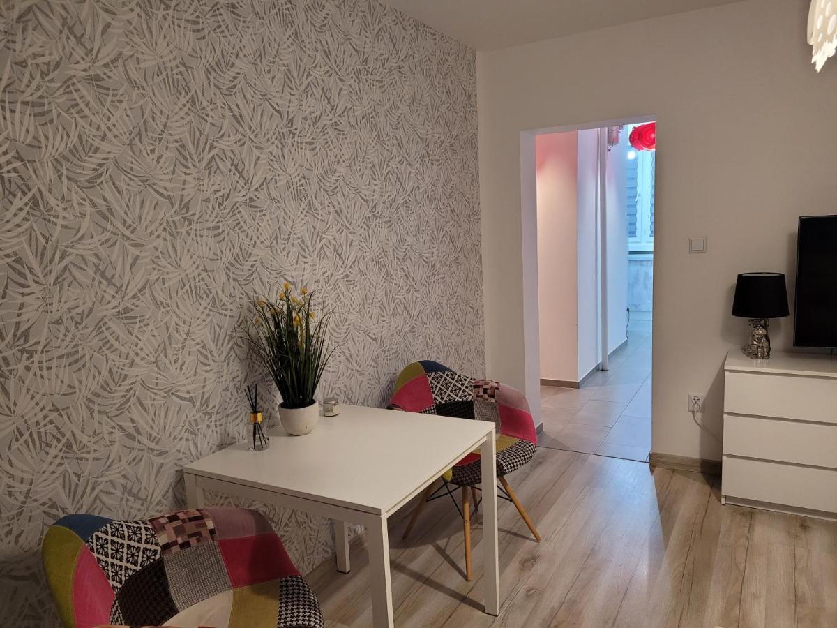 Boleslaviaapartments - Apartament Novum Poza Strefa Platnego Parkowania Boleslawiec  Luaran gambar