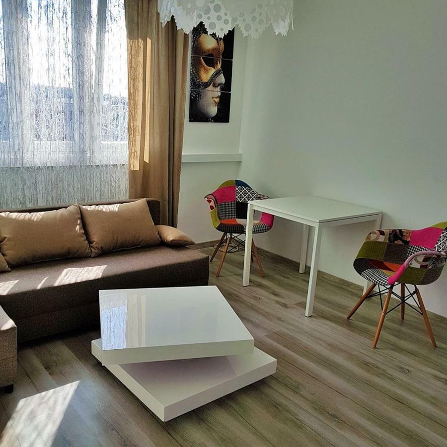 Boleslaviaapartments - Apartament Novum Poza Strefa Platnego Parkowania Boleslawiec  Luaran gambar